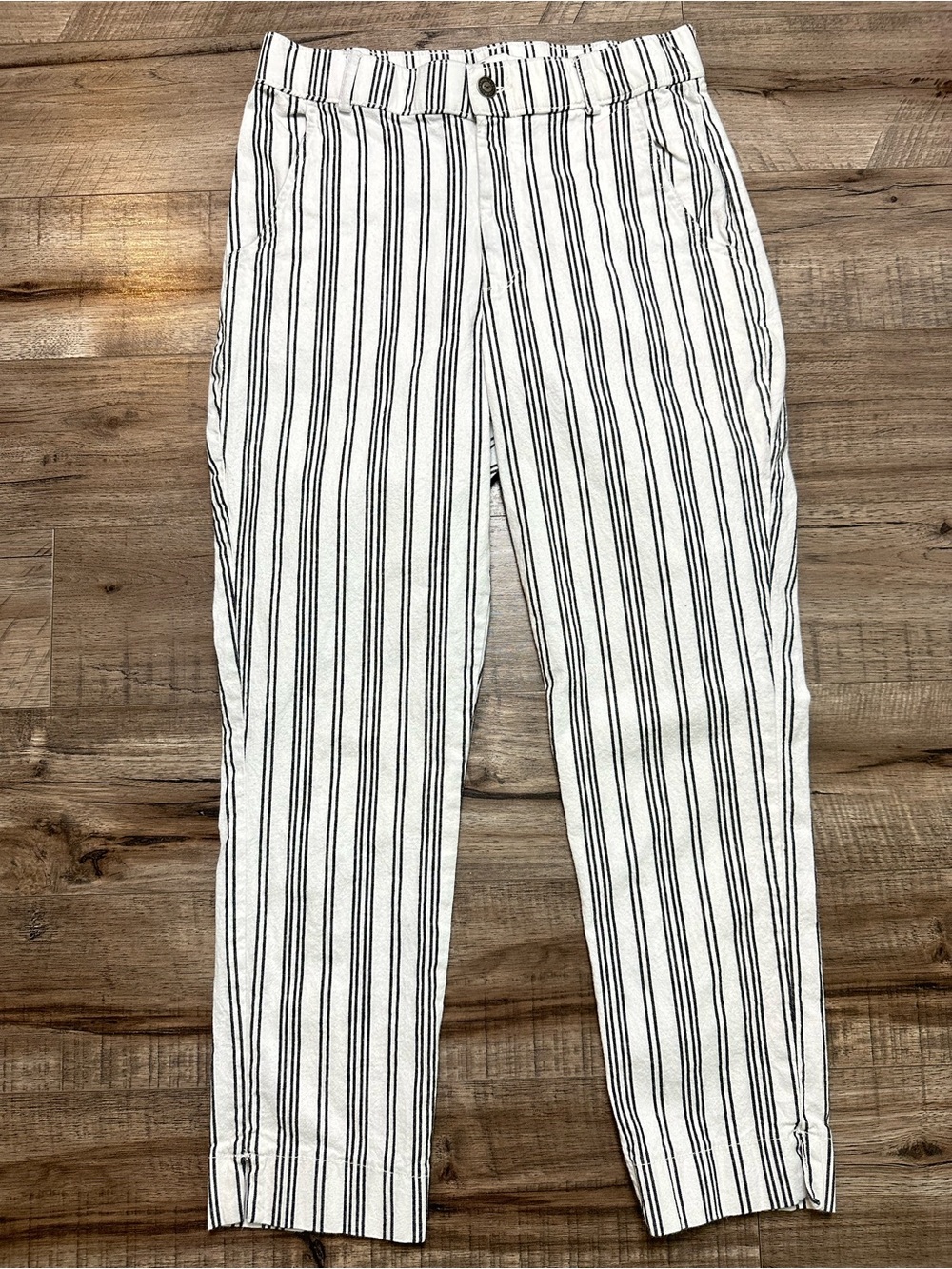 Hollister High Rise White Black Striped Cotton Pants Straight Leg Trouser Casual